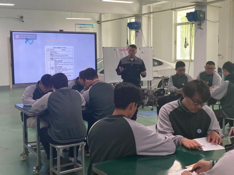 揚州職業技術學校_揚州職業教育名師工作室研修活動_職業教育教學改革創新